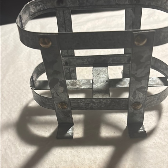 Metal Soap Holder with Black and White Accents - Picture 7 of 16